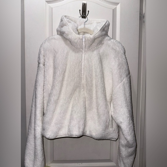Aritzia Sunday Best Fuzzy Half Zip Hoodie - Picture 2 of 7